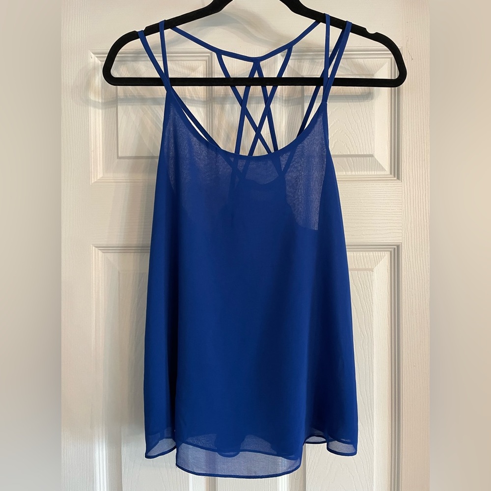 Lightweight double lined crisscross back.